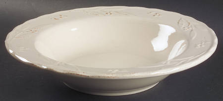 Bella Ivory 13" Large Salad Serving Bowl by Signature