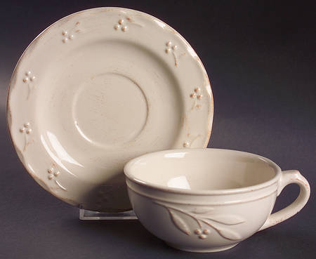 Bella Ivory Flat Cup & Saucer Set
