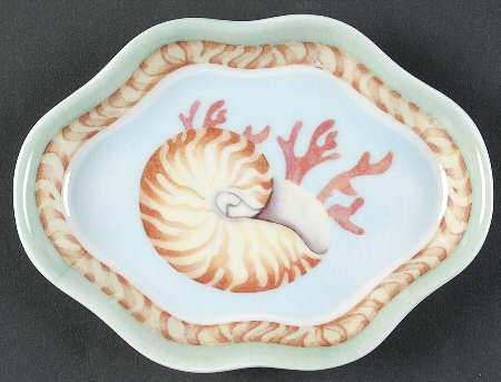 Collecting Sea Shells 6" Oval Fluted Dish