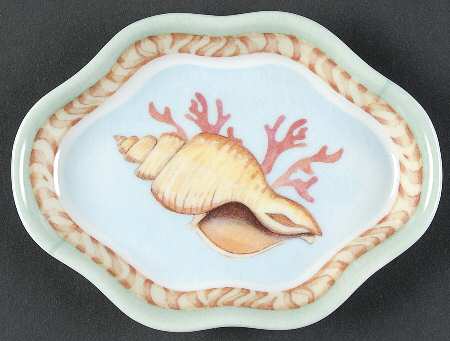 Collecting Sea Shells 6" Oval Fluted Dish