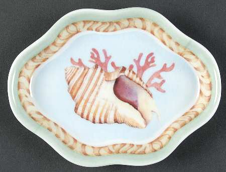 Collecting Sea Shells 6" Oval Fluted Dish