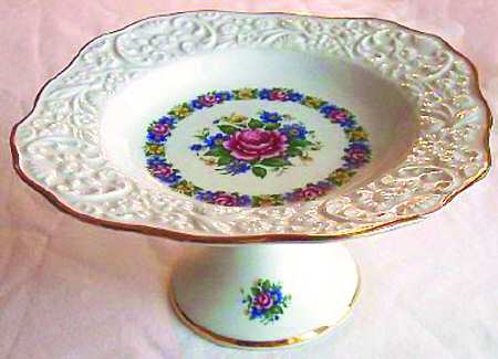 SCH425 Footed Cake Plate