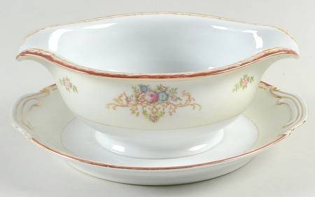 SON80 Gravy Boat with Attached Underplate