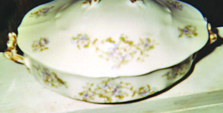 SWW4 Oval Covered Vegetable
