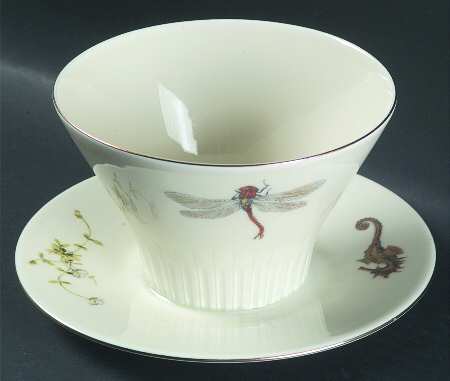 SCR82 Gravy Boat with Attached Underplate