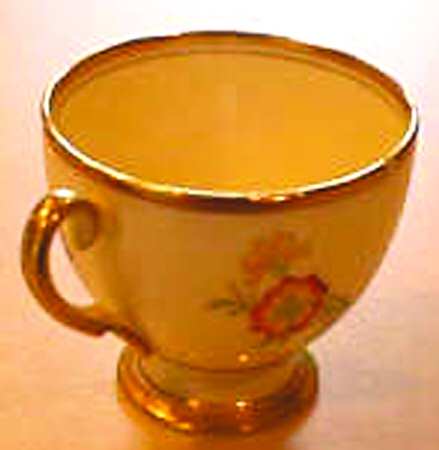 1723 Footed Cup