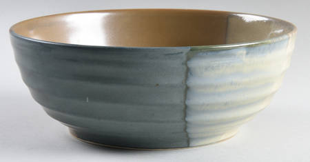 Gold Dust Green 9" Round Vegetable Bowl