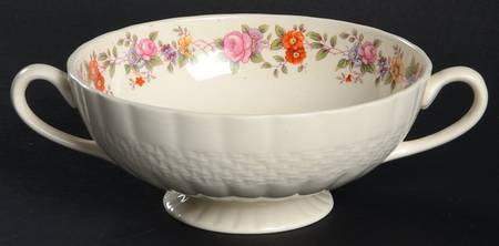 SOH19 Footed Cream Soup Bowl