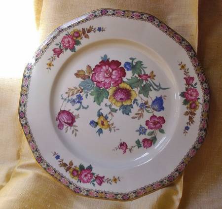 HCZ268 Dinner Plate