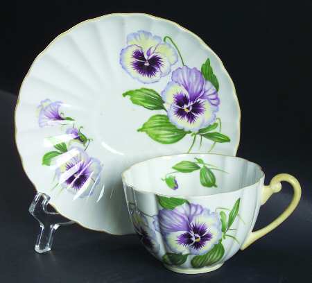 Pansy (Ludlow Shape) by Shelley