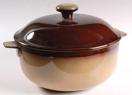 Eclipse Brown 2.5 Qt Round Covered Casserole