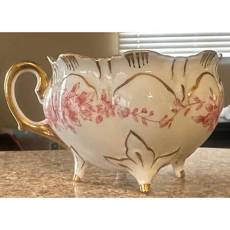 G-886-P Pink Footed Cup