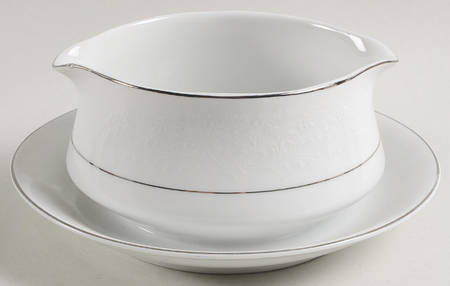 SON82 Gravy Boat with Attached Underplate
