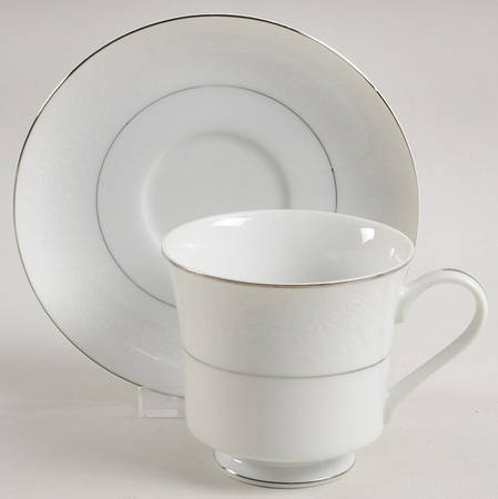 SON82 Footed Cup & Saucer Set