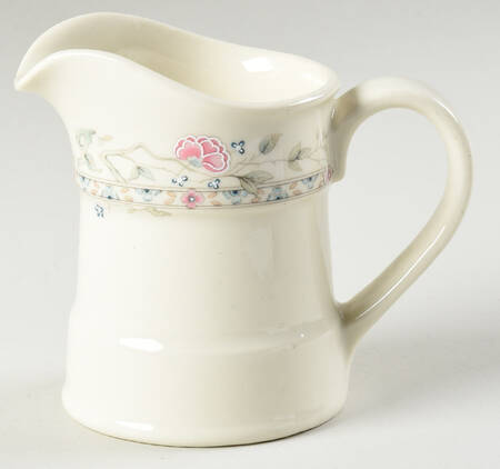 SLE24 Mini Creamer
