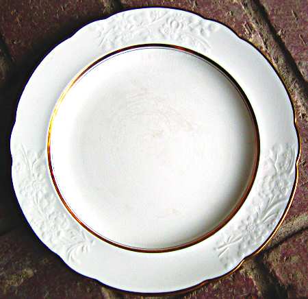 Imperial Fancies (Gold Trim) by Spode