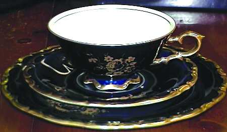 SCH448 Footed Cup & Saucer Set