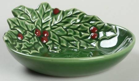 Holly & Berries Nut Dish