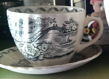 Pagoda Flat Cup & Saucer Set