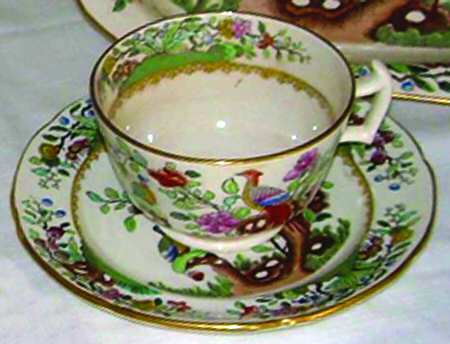 4139 Footed Cup & Saucer Set