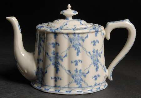 Rose Brocade Teapot & Lid