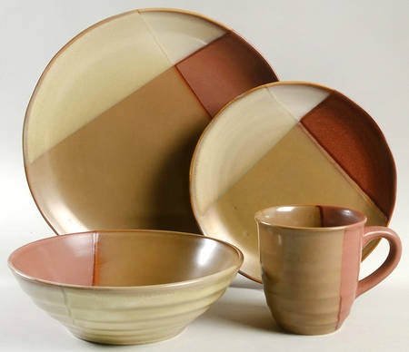 Gold Dust Sienna 32 Piece Estate Set