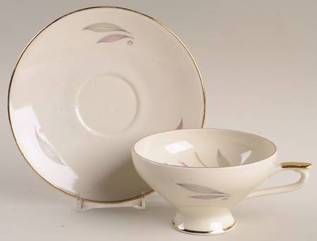 SLT317 Footed Cup & Saucer Set