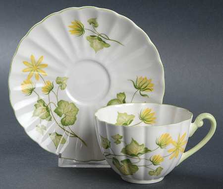 Celandine Flat Cup & Saucer Set