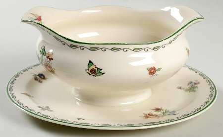 Sy743 Gravy Boat with Attached Underplate