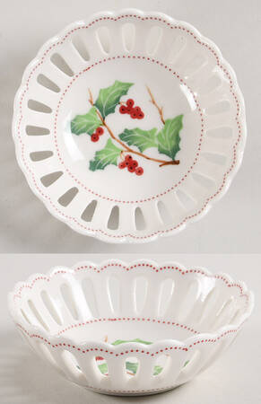 Holly Berries Pierced Round Dish