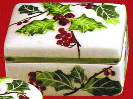 Holly Berries Oval Box & Lid