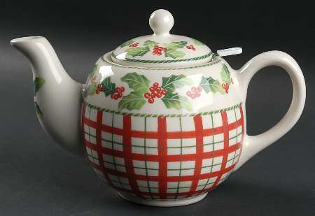 Holly Berries Teapot & Lid with Strainer
