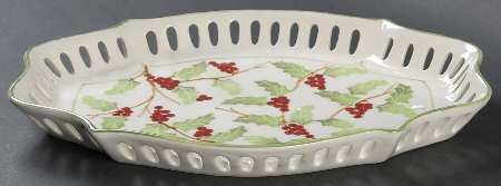 Holly Berries 10" Pierced Oblong Tray