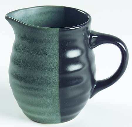 Intrigue Creamer