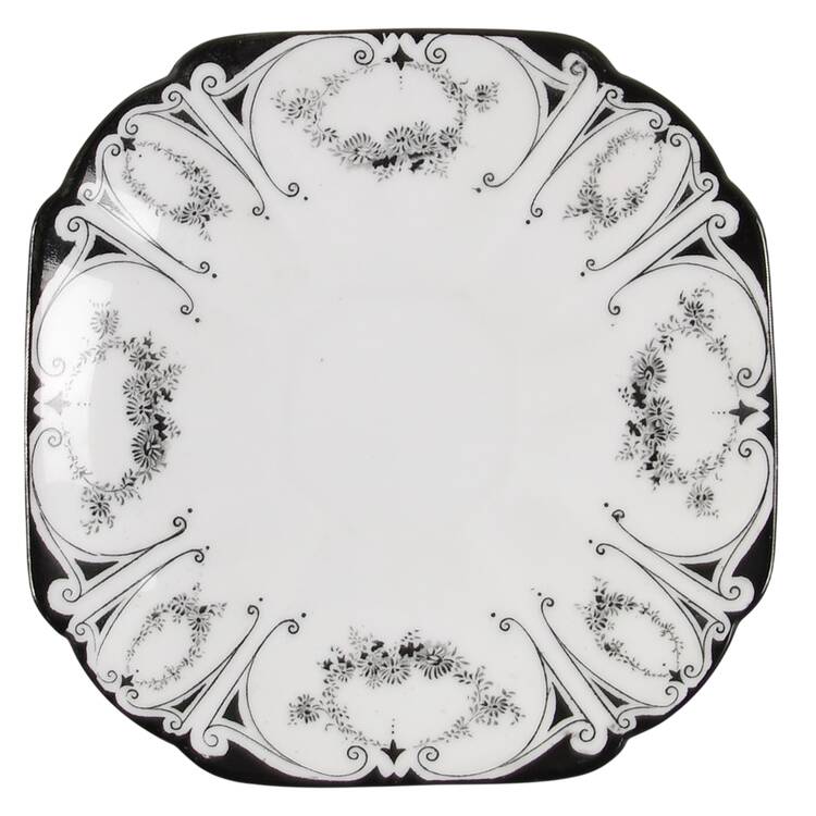 Garland of Flowers Black Saucer
