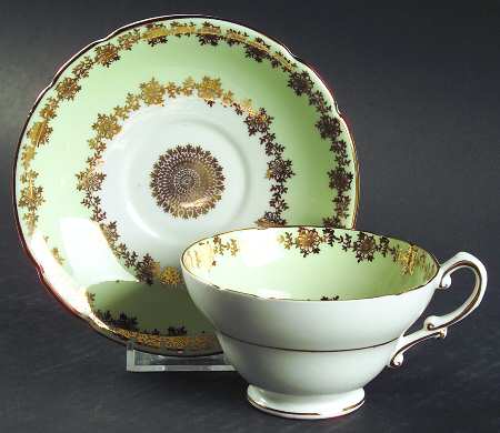 415-11 Green Footed Cup & Saucer Set