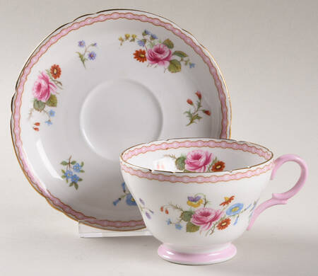 Rose&Red Daisy Footed Cup & Saucer Set