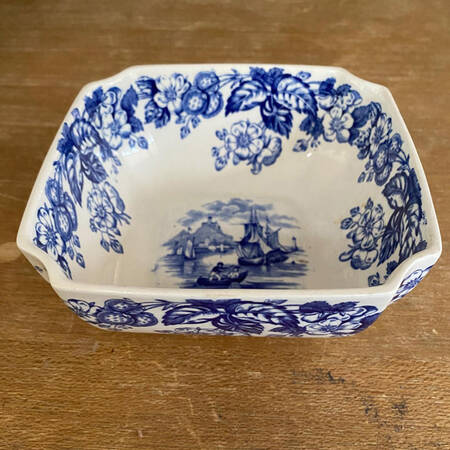 Old Salem (Blue Room Collection) 5" Square Dish