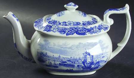 Old Salem (Blue Room Collection) Teapot & Lid