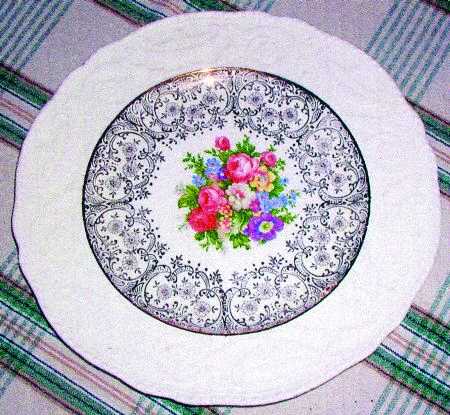 STB299 Cake Plate