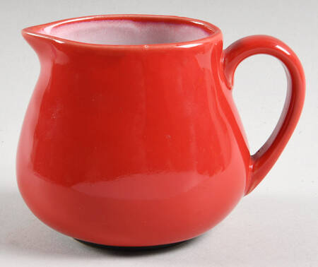 Nova Retro Red Creamer
