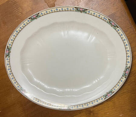 STB304 11" Oval Serving Platter