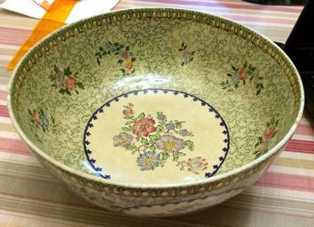 T771 9" Round Vegetable Bowl
