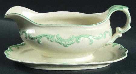 SCH496 Gravy Boat with Attached Underplate