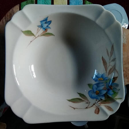 Syringa Blue 9" Square Vegetable Bowl