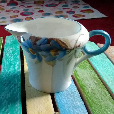 Syringa Blue Creamer