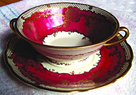 25142 Footed Cream Soup Bowl & Saucer Set