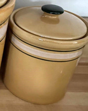 Yelloware Small Canister & Lid