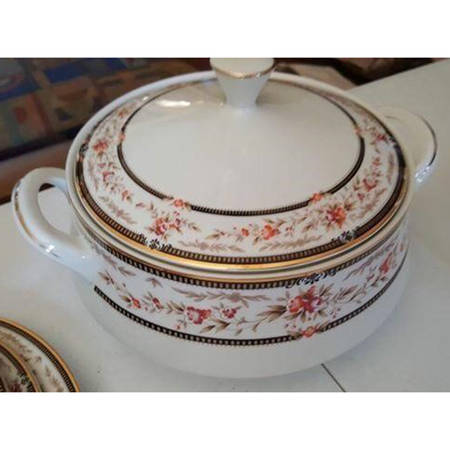 Asuka Round Covered Vegetable