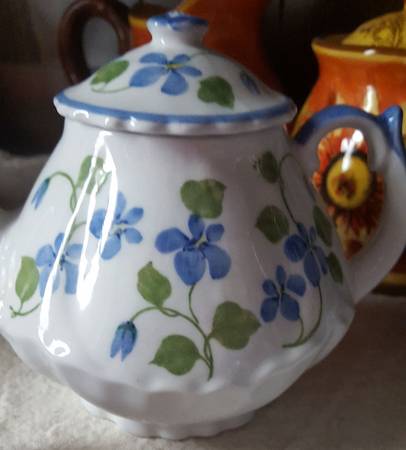 Forget Me Not Child's Teapot & Lid